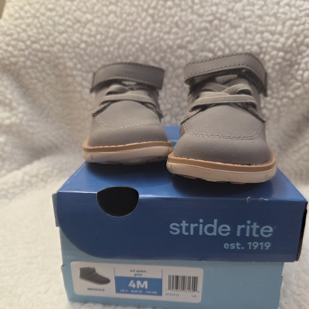Stride Rite Gray Quinn Toddler Size 5